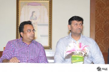 Srimanthudu Movie Thanks Press Meet